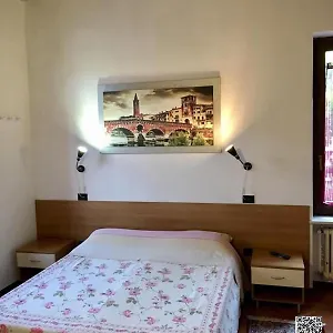 https://casa-verona.hotelinveneto.com
