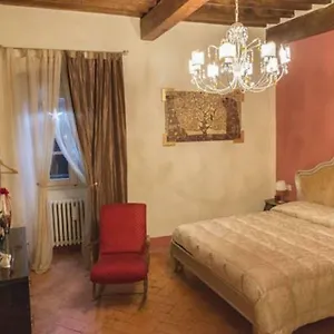 https://la-terrazza-poppi.it-tuscanyhotel.com